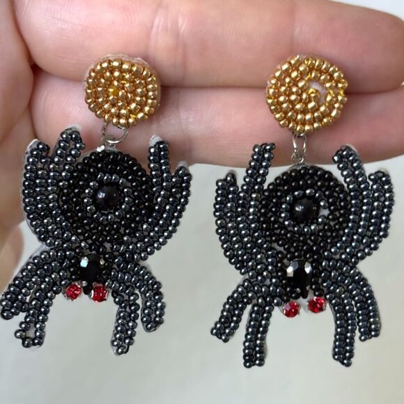 Creepy Crawly Hand Beaded Black Spider Red Rhinestone Eyes Halloween Earrings - Picture 2 of 4